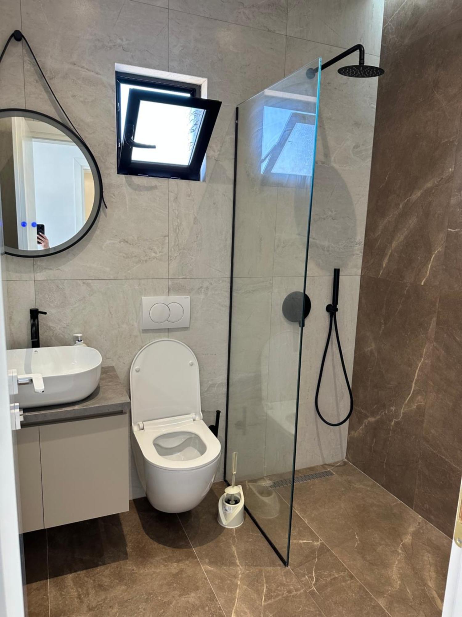 סרנדה Villa Xhefri 2 מראה חיצוני תמונה