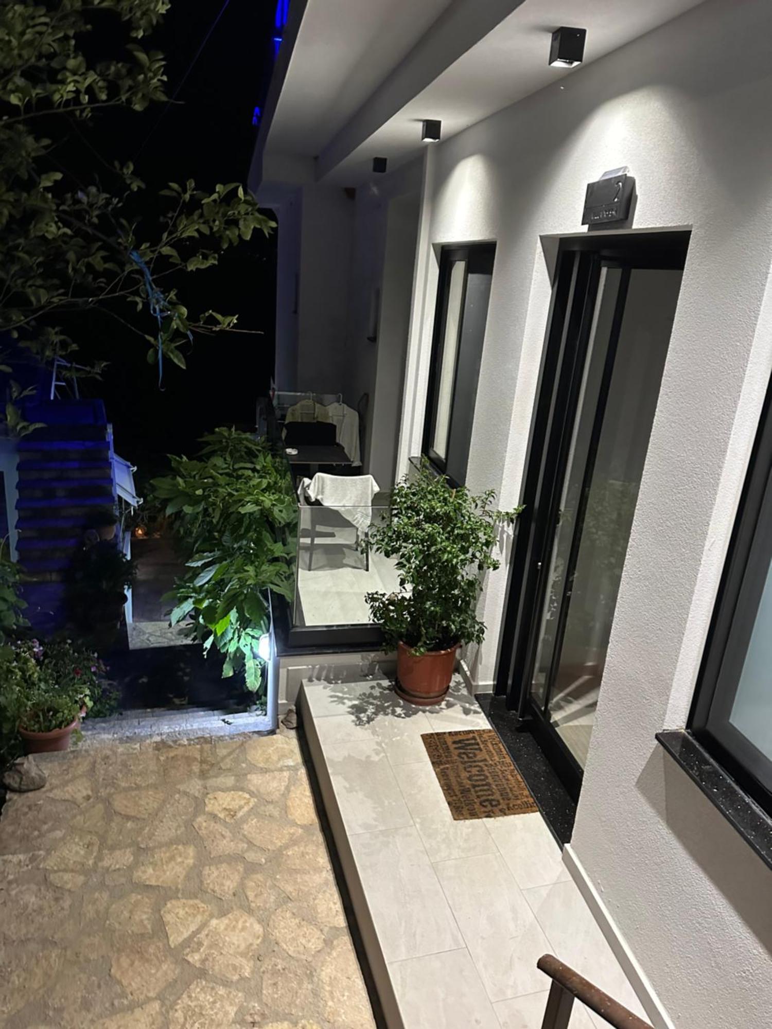 סרנדה Villa Xhefri 2 מראה חיצוני תמונה